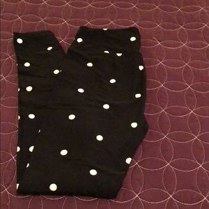 One size polka dot LuLaRoe leggings